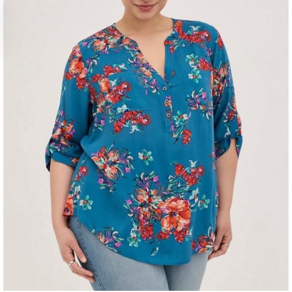 Torrid Blue Floral Harper Pullover Blouse Challis Floral Blue Plus Size 5X